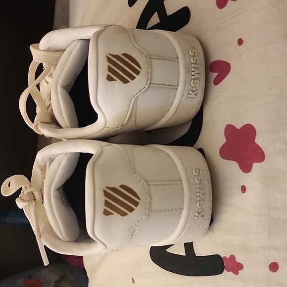 K-Swiss - Size 3.5Y - Picture 4 of 4